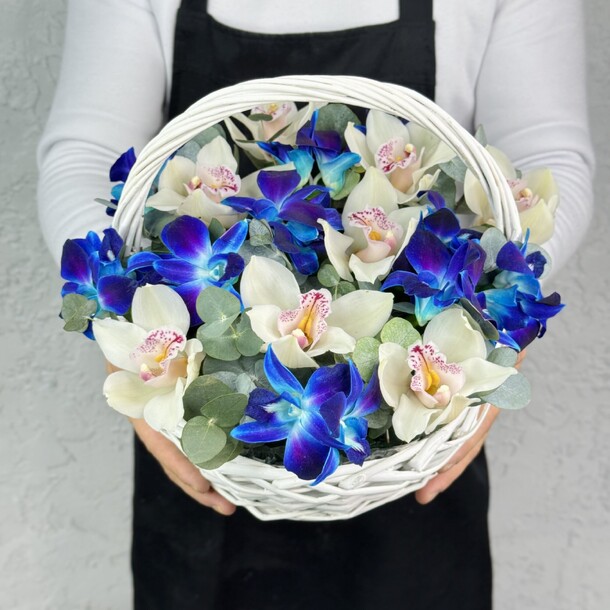 Микс орхидей в корзине, артикул F1434991 - 4990 рублей, доставка по городу. Flawery - доставка цветов