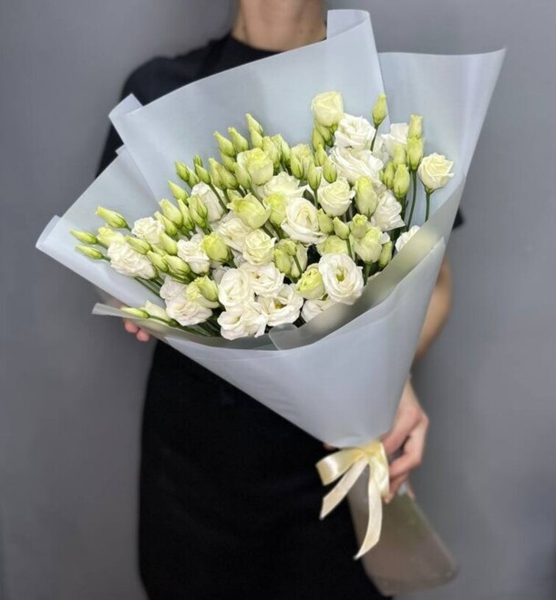 Букет из белой эустомы, артикул F1224882 - 6510 рублей, доставка по городу. Flawery - доставка цветов