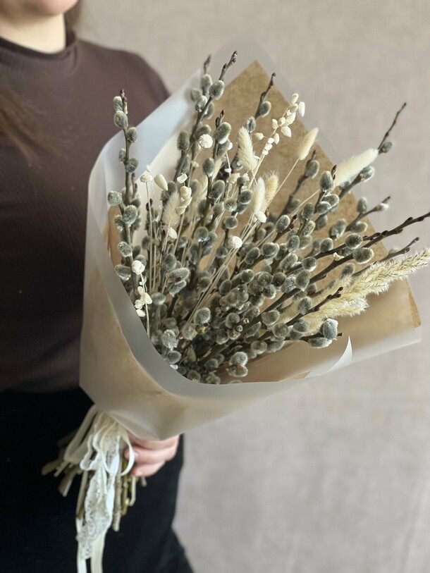 Вербный, артикул F1107543 - 1700 рублей, доставка по городу. Flawery - доставка цветов