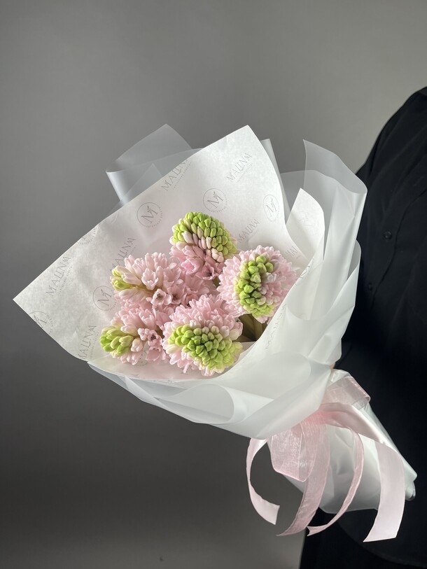 Монобукет розовых гиацинтов, артикул F1247541 - 3450 рублей, доставка по городу. Flawery - доставка цветов