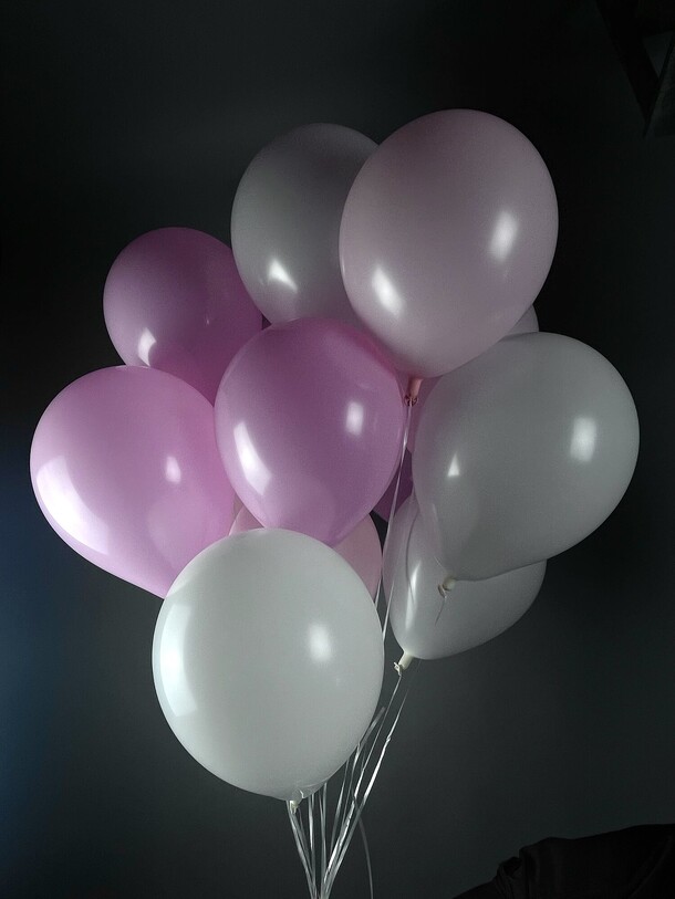 Набор 13 розовых шаров, артикул F1252091 - 3450 рублей, доставка по городу. Flawery - доставка цветов