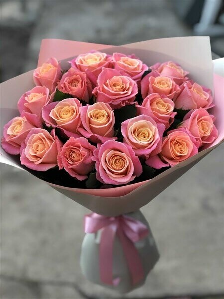 Персиковые розы, артикул F1070548 - 6426 рублей, доставка по городу. Flawery - доставка цветов