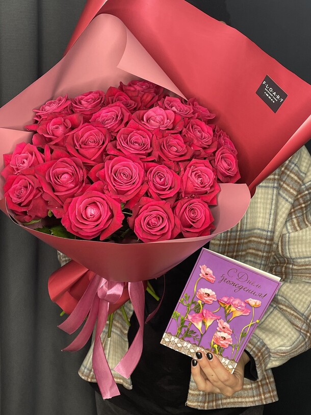 25 розовых роз 🌸, артикул F1118944 - 6820 рублей, доставка по городу. Flawery - доставка цветов