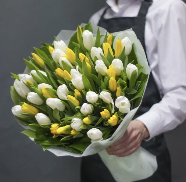 Микс из тюльпанов🌺, артикул F1176904 - 13970 рублей, доставка по городу. Flawery - доставка цветов