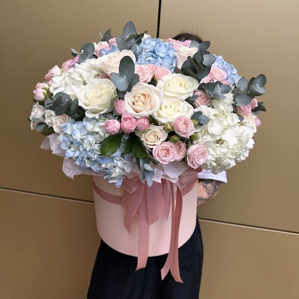 Композиция с гортензией🌺, артикул F1296206 - 37950 рублей, доставка по городу. Flawery - доставка цветов