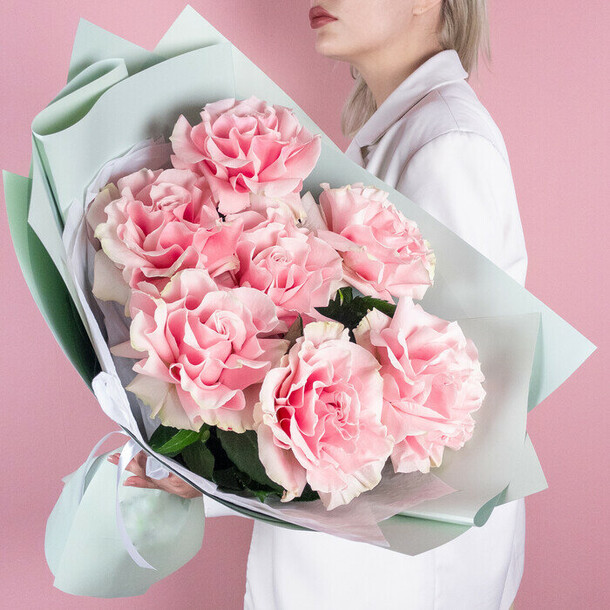 Букет из французских роз, артикул F1363617 - 5489 рублей, доставка по городу. Flawery - доставка цветов