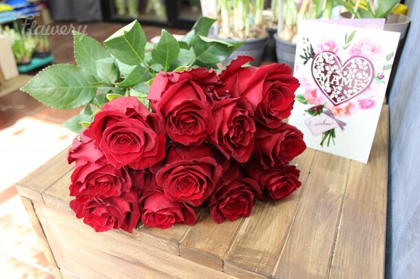 Красные розы🌸, артикул F31983 - 3818 рублей, доставка по городу. Flawery - доставка цветов