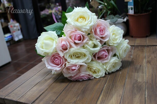 Микс из нежных роз🌸, артикул F45446 - 4180 рублей, доставка по городу. Flawery - доставка цветов