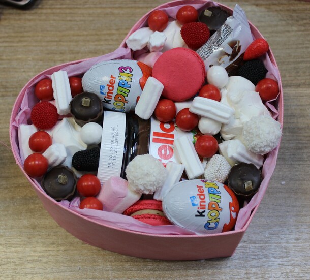 Сладкие воспоминания🌸, артикул F61324 - 6160 рублей, доставка по городу. Flawery - доставка цветов