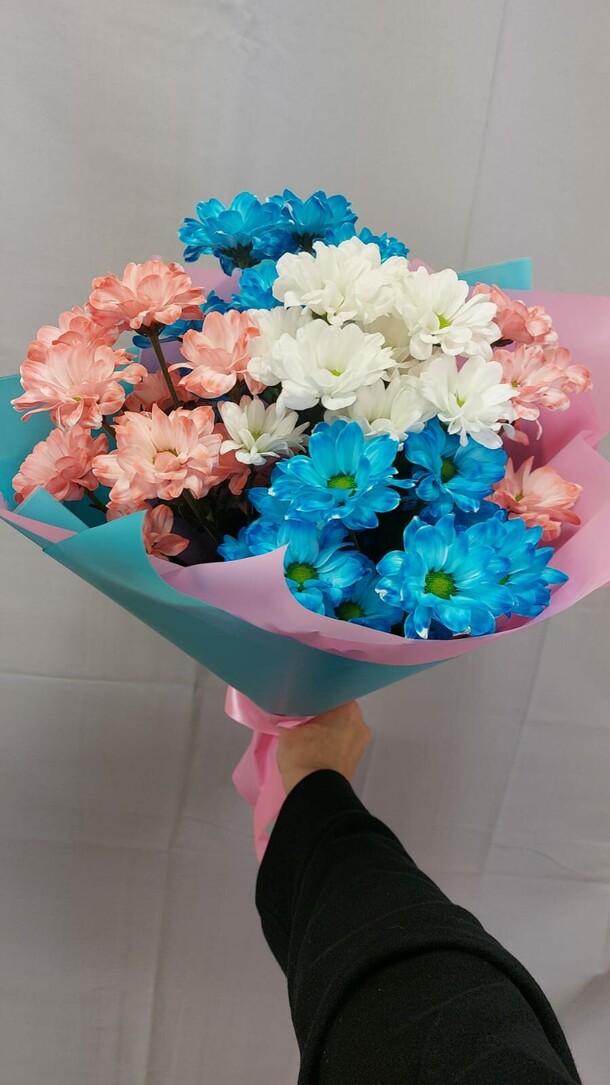 Яркие эмоции, артикул F1143245 - 2775 рублей, доставка по городу. Flawery - доставка цветов