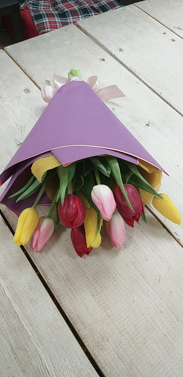 Тюльпаны, артикул F54607 - 1725 рублей, доставка по городу. Flawery - доставка цветов