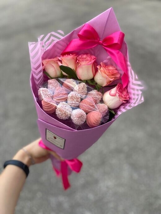 Первое свидание, артикул F1104567 - 4490 рублей, доставка по городу. Flawery - доставка цветов