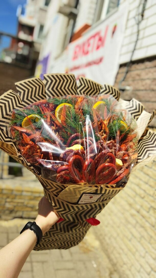 Букет из раков, артикул F1275987 - 6590 рублей, доставка по городу. Flawery - доставка цветов