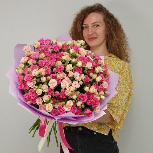 Кустовые розы, 31 штучка, артикул F1204459 - 13500 рублей, доставка по городу. Flawery - доставка цветов