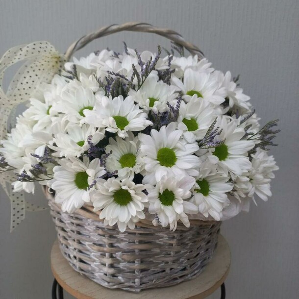 Корзина с хризантемой, артикул F1241884 - 4850 рублей, доставка по городу. Flawery - доставка цветов