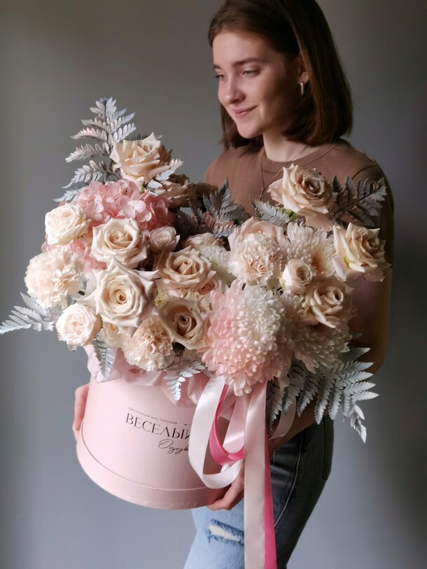 «нежные объятия», артикул F1222097 - 19700 рублей, доставка по городу. Flawery - доставка цветов