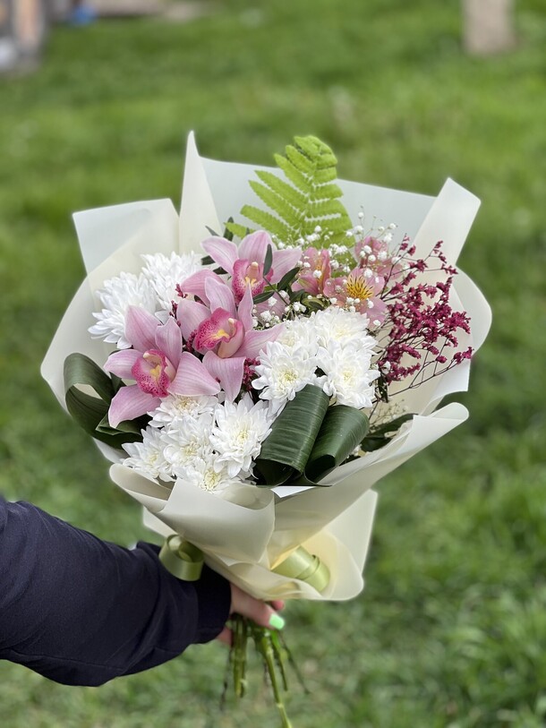 Букет нежность, артикул F1116220 - 6534 рублей, доставка по городу. Flawery - доставка цветов