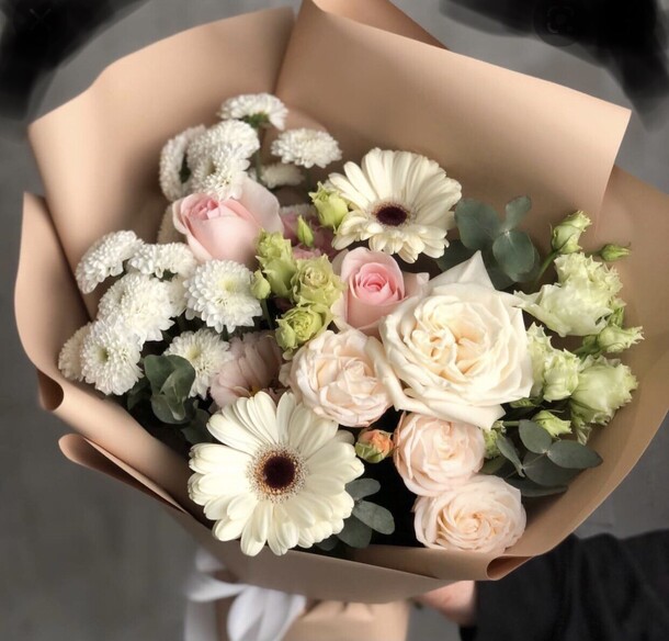 Букет, артикул F1128007 - 7018 рублей, доставка по городу. Flawery - доставка цветов