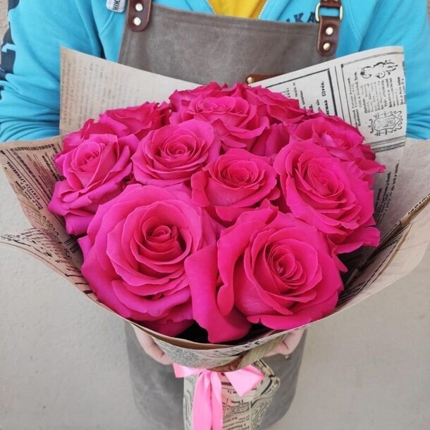 Крупные розовые розы, артикул F1131293 - 7700 рублей, доставка по городу. Flawery - доставка цветов