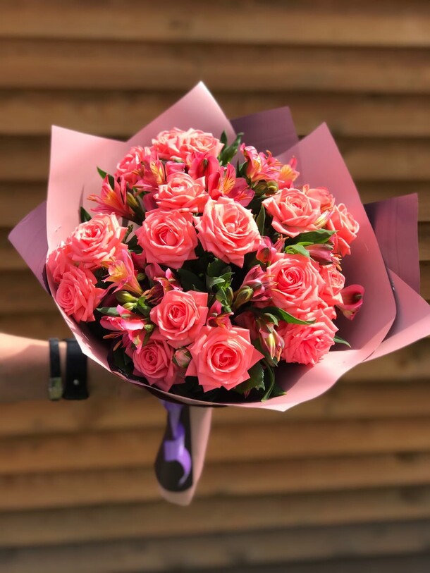 Букет лолита, артикул F1132346 - 6534 рублей, доставка по городу. Flawery - доставка цветов