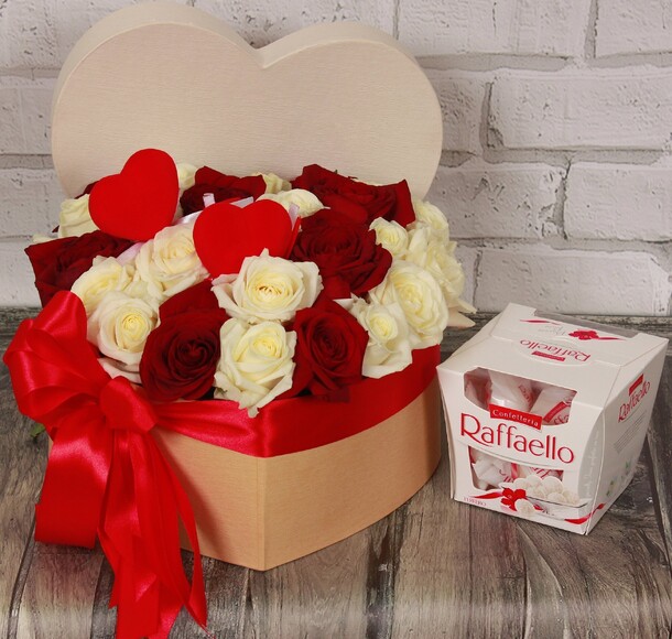 Подарочный набор, артикул F1142924 - 9620 рублей, доставка по городу. Flawery - доставка цветов