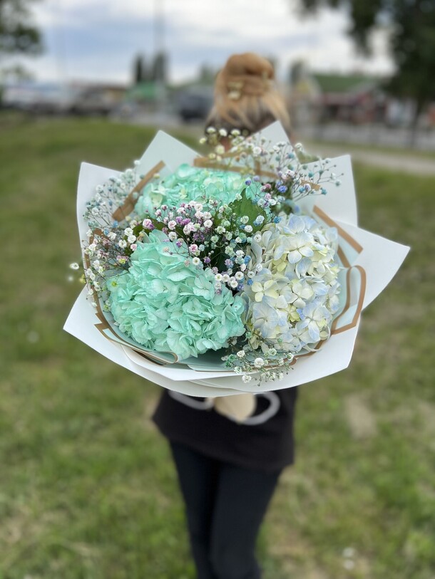 Гортензия, артикул F1144929 - 5808 рублей, доставка по городу. Flawery - доставка цветов