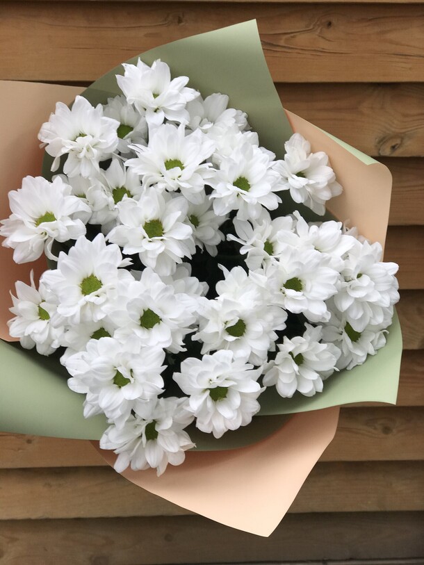 Букет хризантем, артикул F1144962 - 4235 рублей, доставка по городу. Flawery - доставка цветов