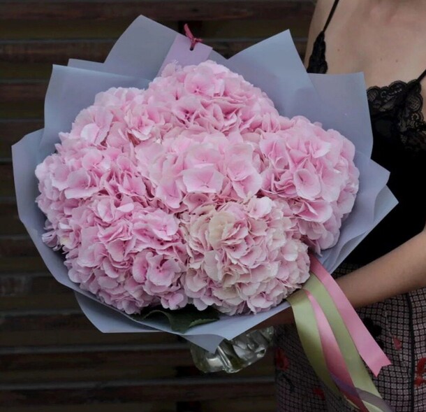 Букет гортензии, артикул F1146307 - 11132 рублей, доставка по городу. Flawery - доставка цветов