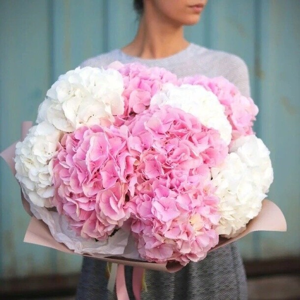 Букет гортензии, артикул F1146326 - 19844 рублей, доставка по городу. Flawery - доставка цветов