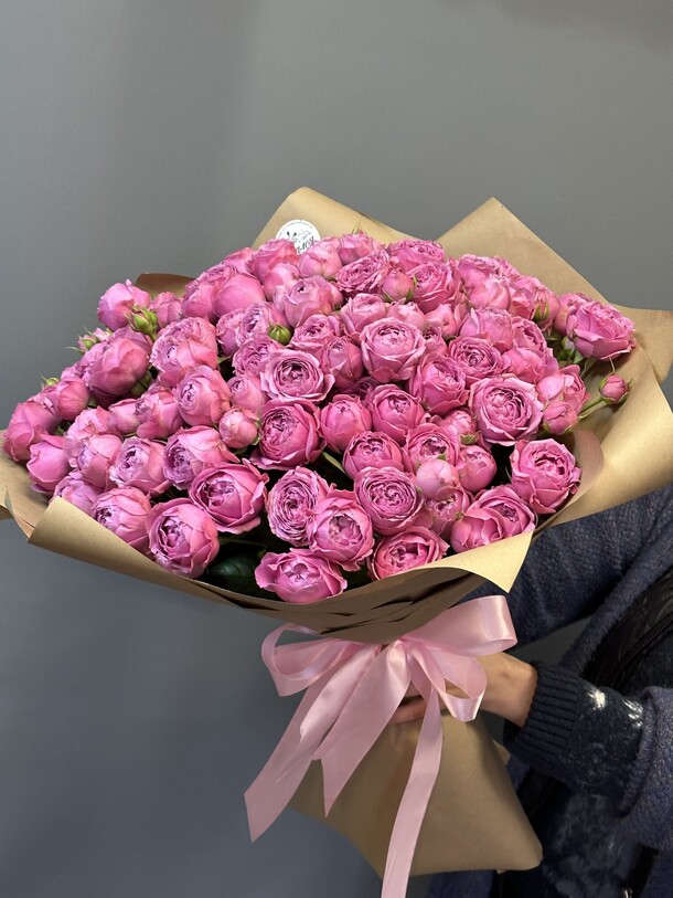 31 пионовидная роза, артикул F1232315 - 26257 рублей, доставка по городу. Flawery - доставка цветов