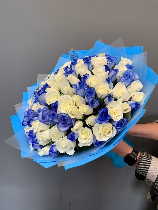 Букет 101 роза, артикул F1250555 - 26620 рублей, доставка по городу. Flawery - доставка цветов