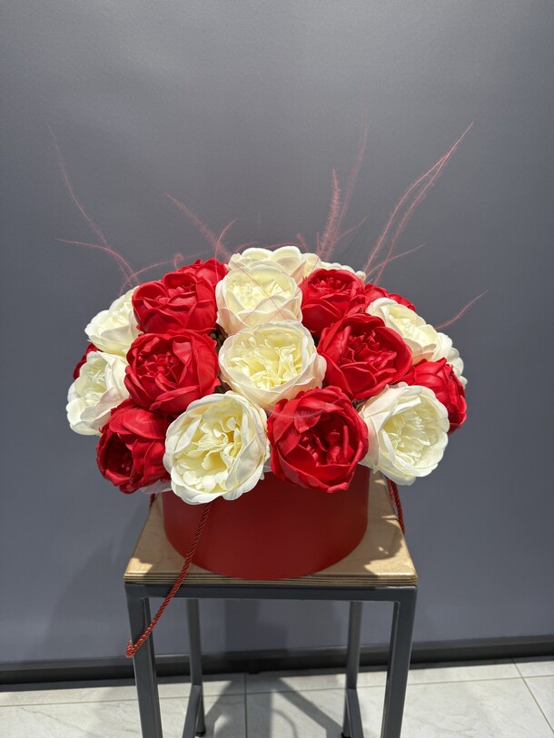 Мыльные пионы, артикул F1362082 - 19058 рублей, доставка по городу. Flawery - доставка цветов