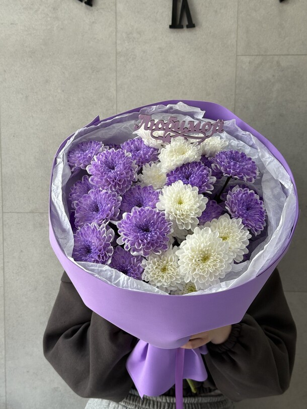 Букет из хризантем, артикул F1421031 - 4538 рублей, доставка по городу. Flawery - доставка цветов