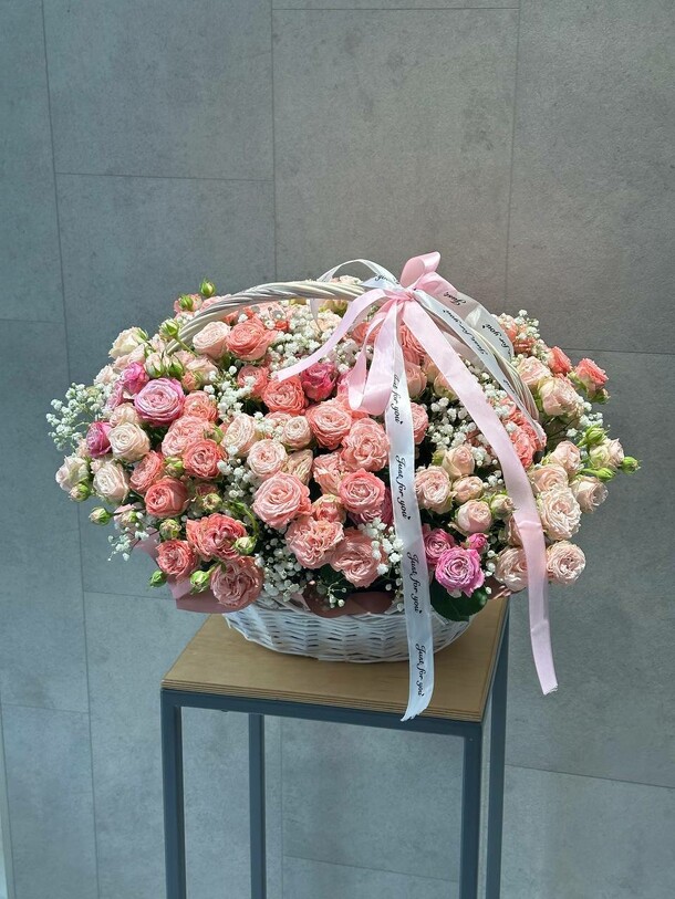 35 роз бомбастик, артикул F1449935 - 38115 рублей, доставка по городу. Flawery - доставка цветов