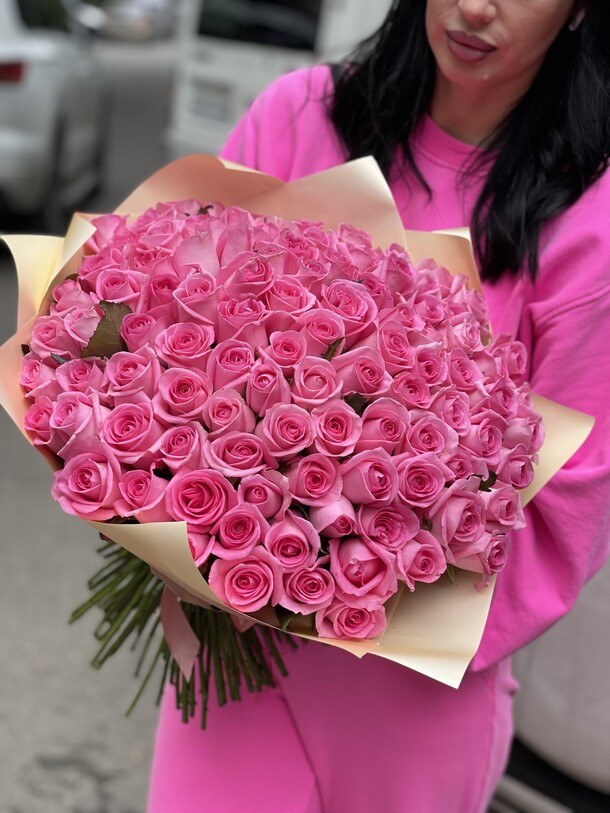 101 розовая роза, артикул F1081494 - 25000 рублей, доставка по городу. Flawery - доставка цветов