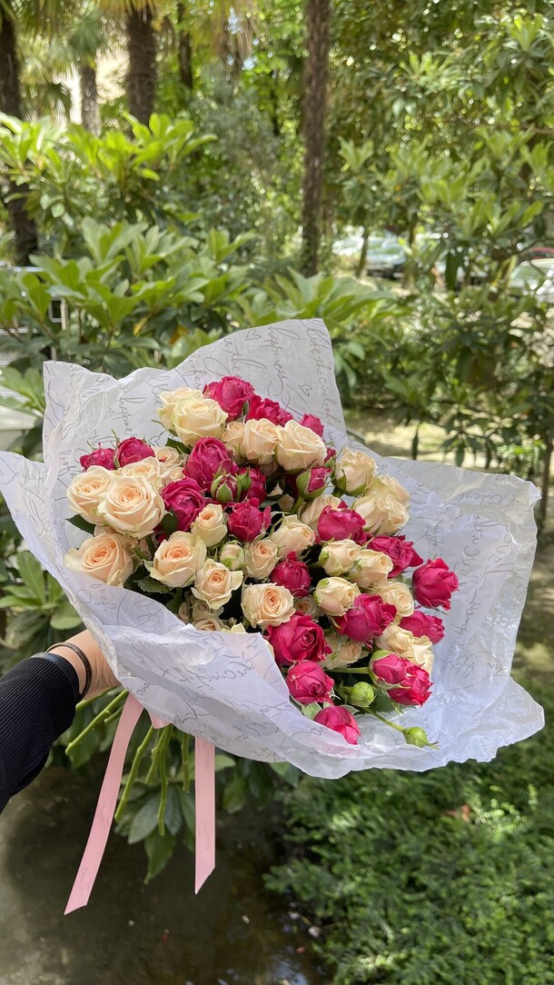 Букет «малиновые брызги», артикул F1111987 - 6600 рублей, доставка по городу. Flawery - доставка цветов