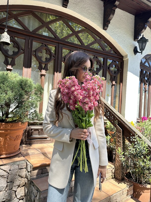 Букет из маттиол, артикул F1191244 - 4050 рублей, доставка по городу. Flawery - доставка цветов