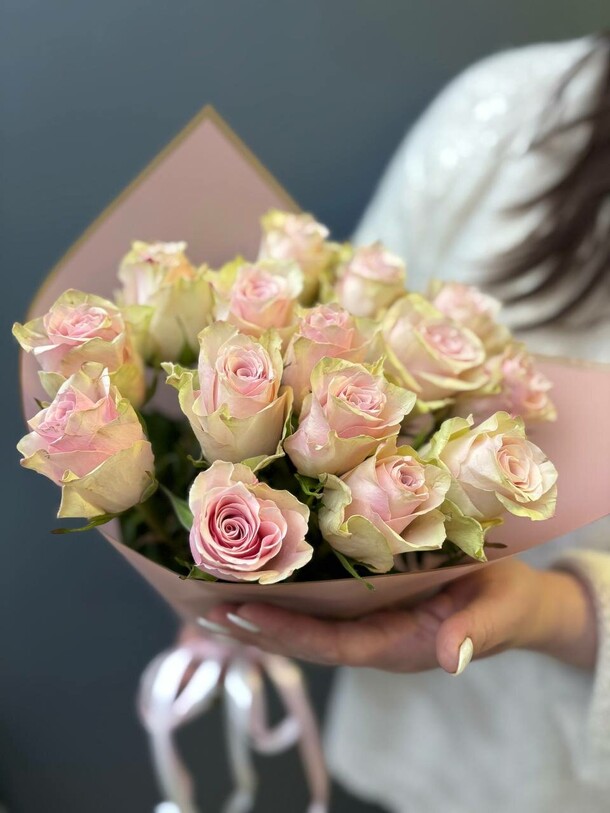 Пудровые грёзы №711, артикул F1503552 - 3300 рублей, доставка по городу. Flawery - доставка цветов