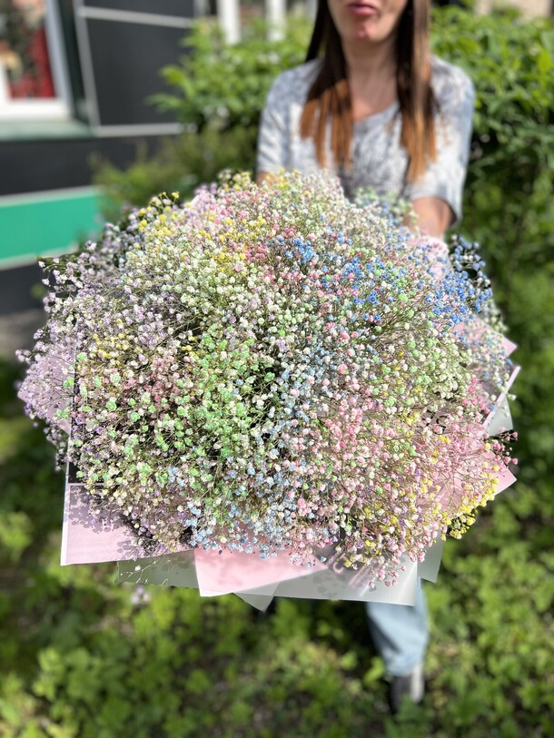 Радужные гипсофилы, артикул F1286927 - 8954 рублей, доставка по городу. Flawery - доставка цветов