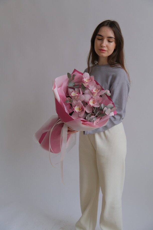 Букет дикая орхидея, артикул F1306879 - 4950 рублей, доставка по городу. Flawery - доставка цветов