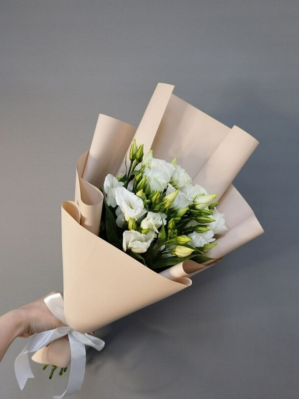 Букет изумруд из эустом, артикул F1337706 - 3650 рублей, доставка по городу. Flawery - доставка цветов