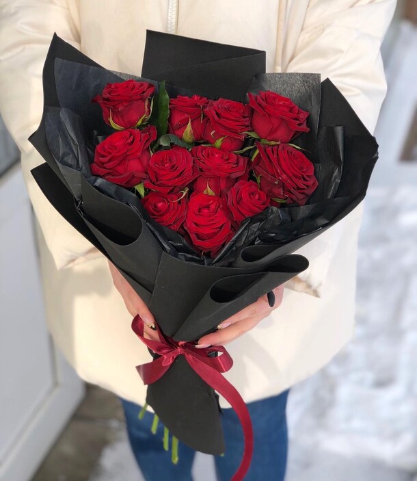 Валентинка из роз, артикул F105283 - 6060 рублей, доставка по городу. Flawery - доставка цветов