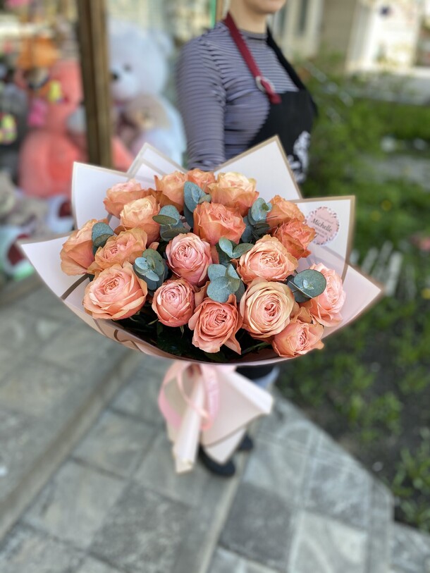 Пионовидные розы кахала, артикул F1109388 - 10900 рублей, доставка по городу. Flawery - доставка цветов