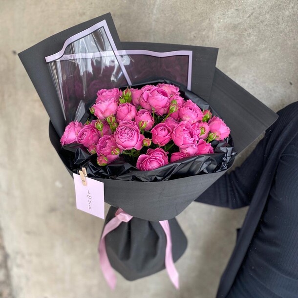 Пионовидные кустовые розы, артикул F1110461 - 6490 рублей, доставка по городу. Flawery - доставка цветов