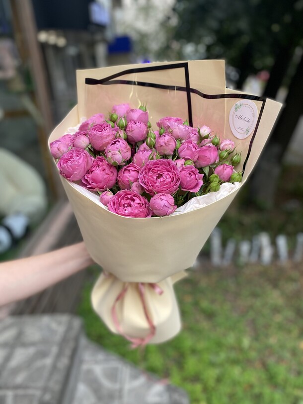 Букет пионовидных роз, артикул F1135212 - 4840 рублей, доставка по городу. Flawery - доставка цветов