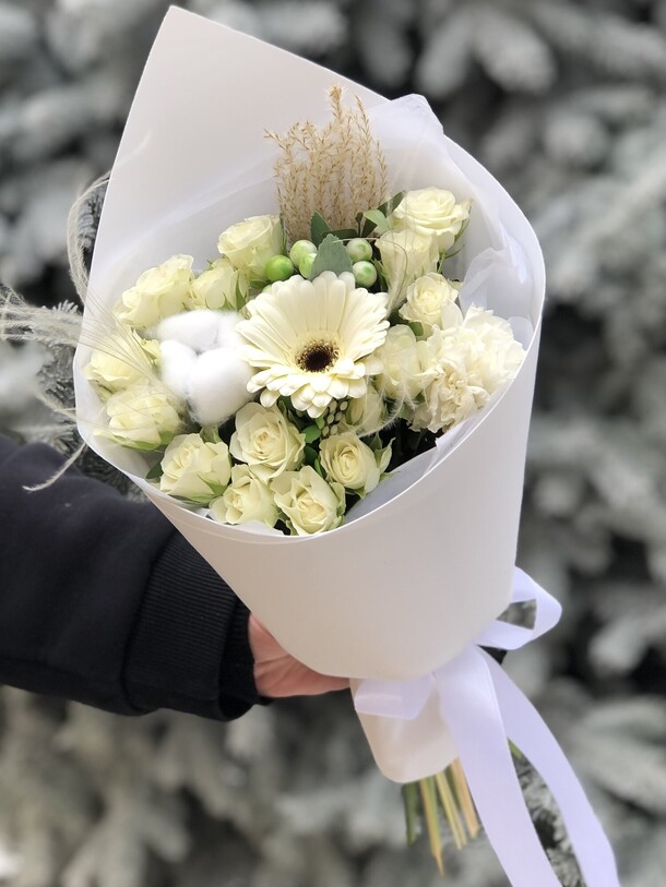 Букет «морозец», артикул F1255438 - 4000 рублей, доставка по городу. Flawery - доставка цветов