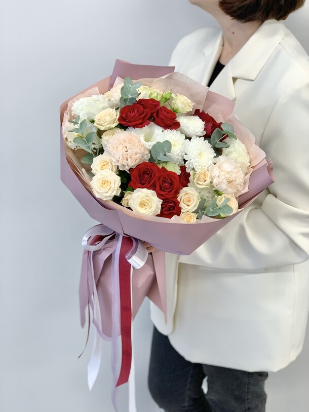 Букет «мелисса», артикул F1431213 - 6590 рублей, доставка по городу. Flawery - доставка цветов