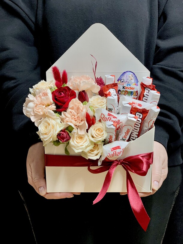 Сладкий сюрприз, артикул F36566 - 5000 рублей, доставка по городу. Flawery - доставка цветов