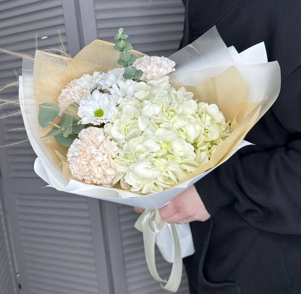 Воздушная нежность, артикул F1349276 - 4350 рублей, доставка по городу. Flawery - доставка цветов