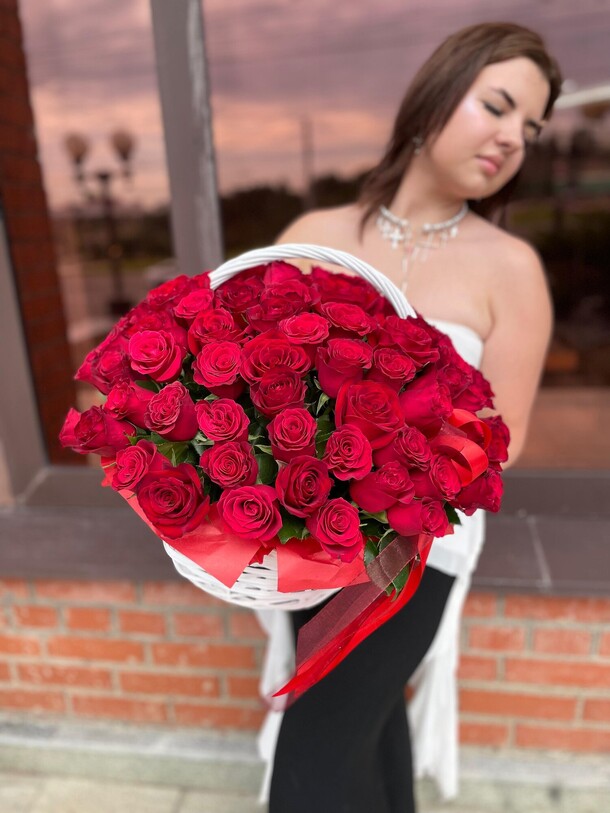 Корзина «моей красотке», артикул F1490308 - 18876 рублей, доставка по городу. Flawery - доставка цветов
